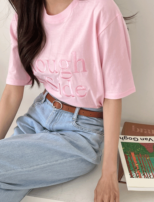 토큰 자수레터링 티셔츠-3color, 고급스러운 자수레터링-러블리한 컬러감